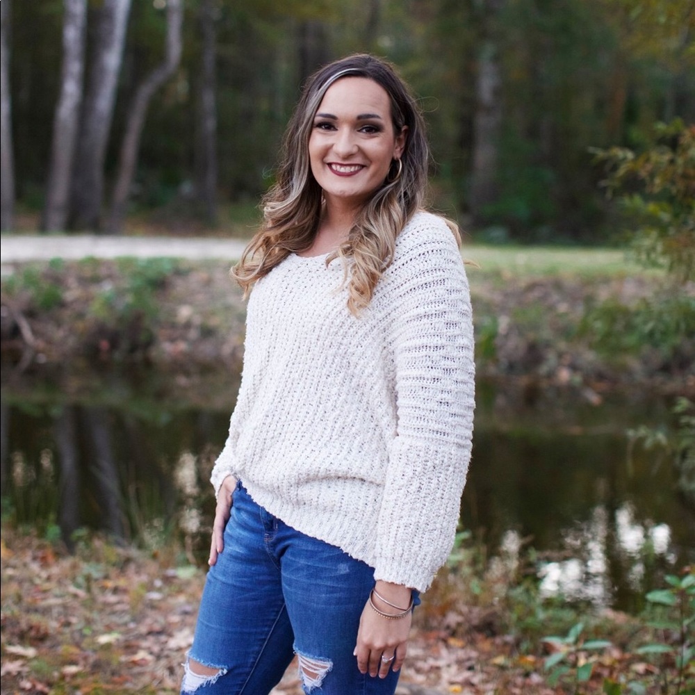 Meet your Posher, Mercedez